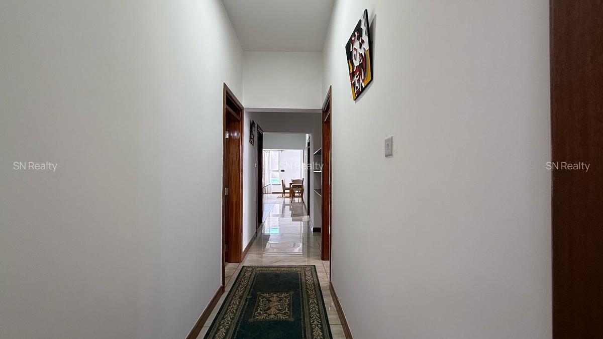 4 Bed Apartment with En Suite in General Mathenge - 9