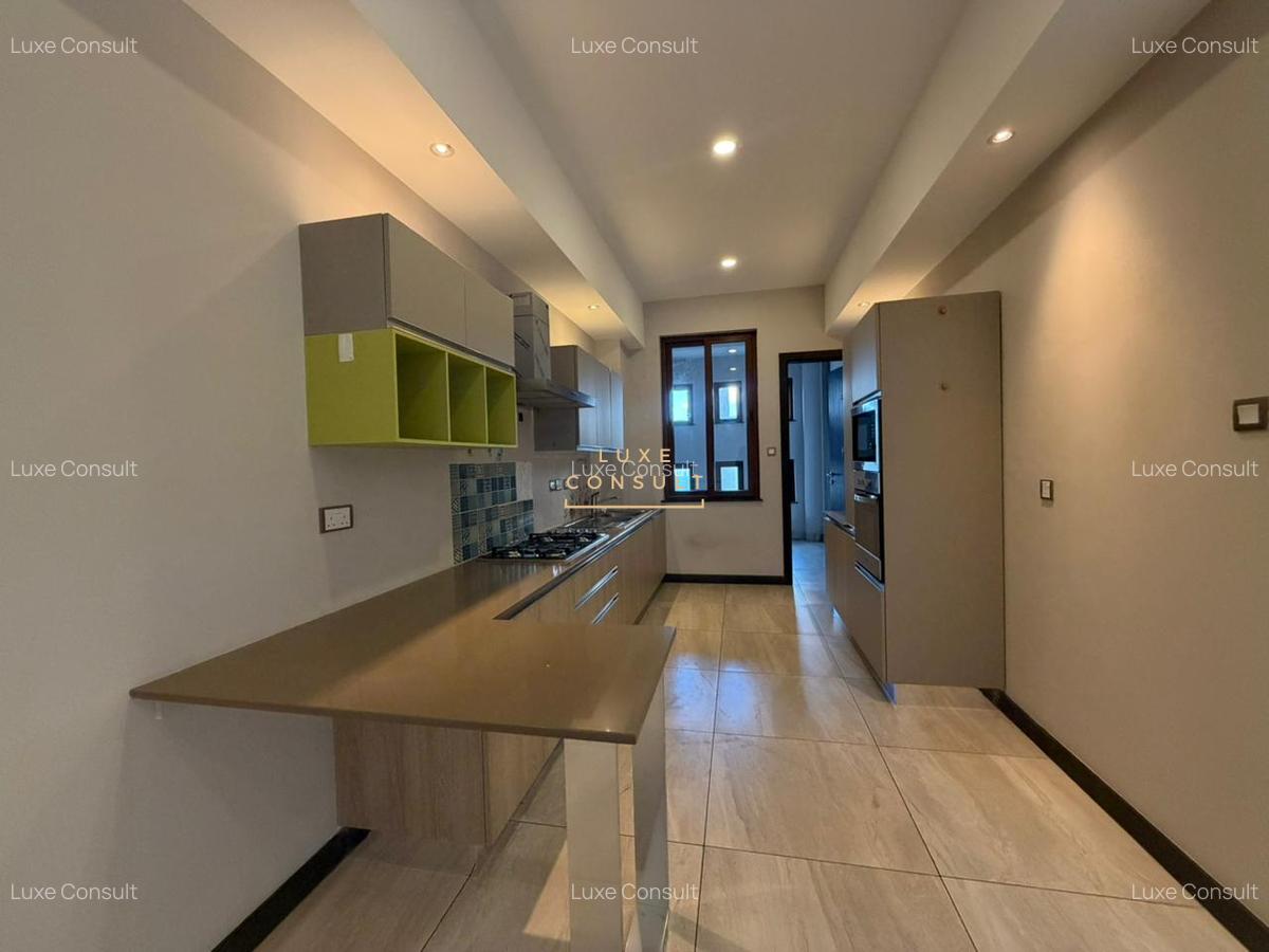 3 Bed Apartment with En Suite in General Mathenge - 3