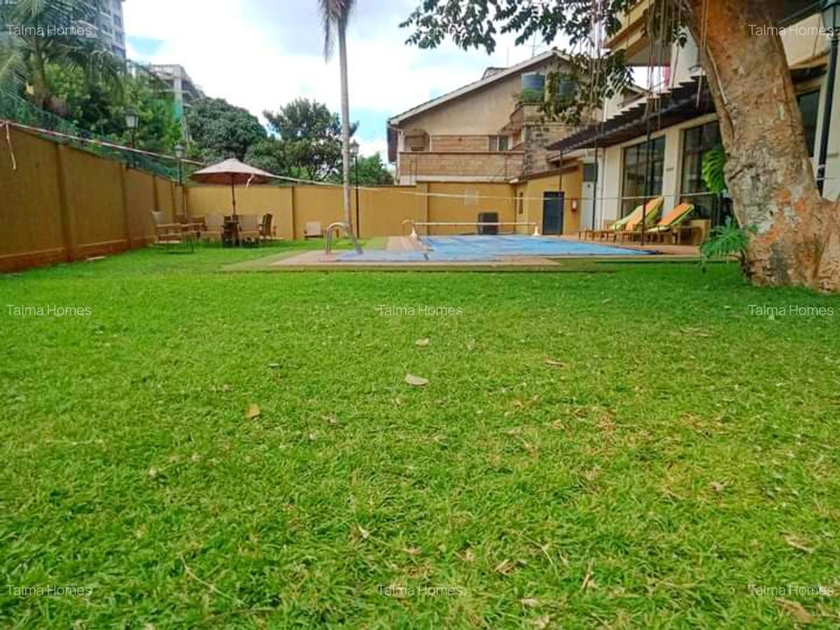 3 Bed Apartment with En Suite in General Mathenge - 11