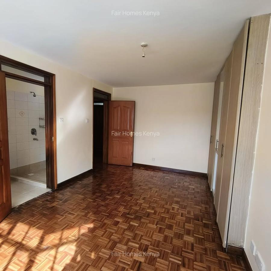 4 Bed Townhouse with En Suite at Lavington Green - 11