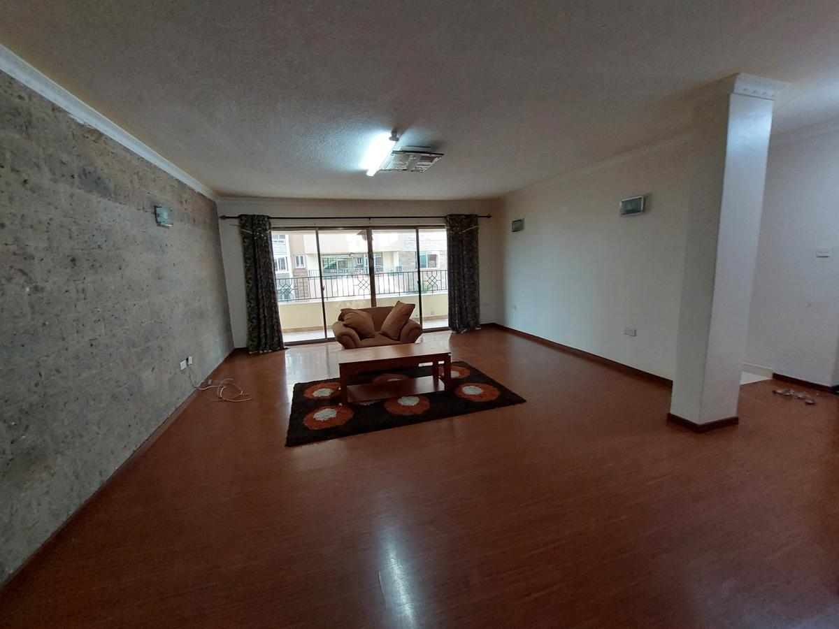 3 Bed Apartment with En Suite at Lavington - 15