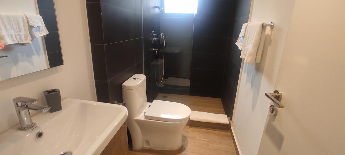 1 Bed Apartment with En Suite at South C - 13