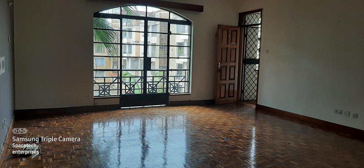 4 Bed Apartment with Borehole in Riverside - 18