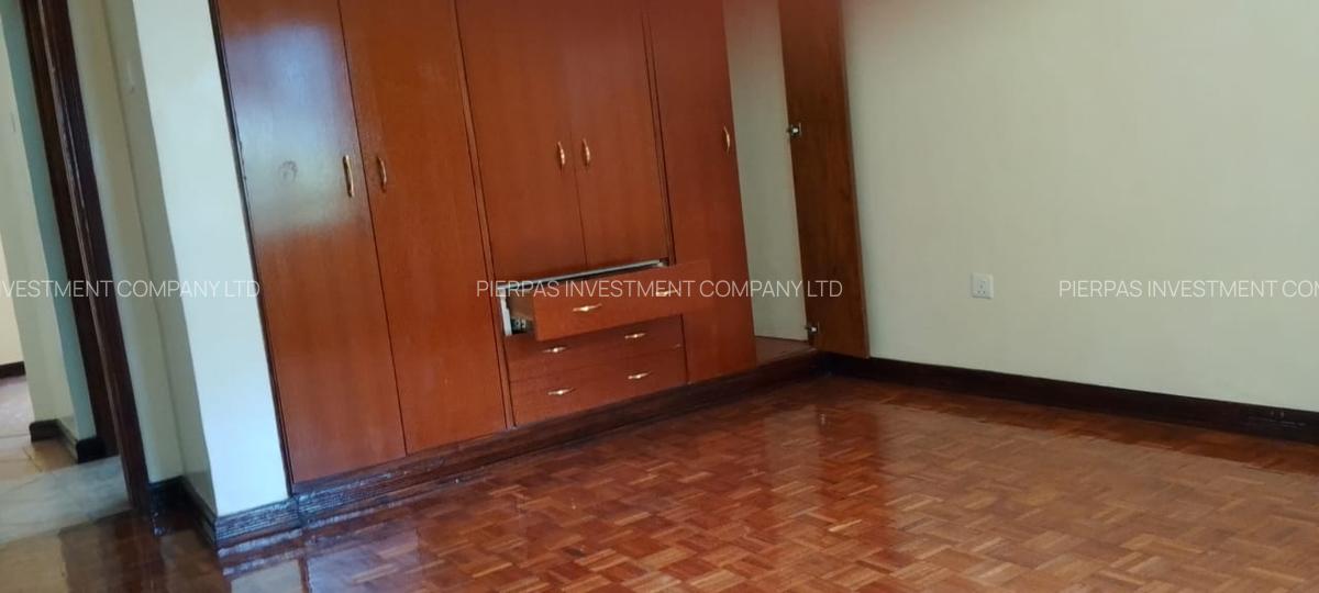 5 Bed Townhouse with En Suite in Lavington - 9