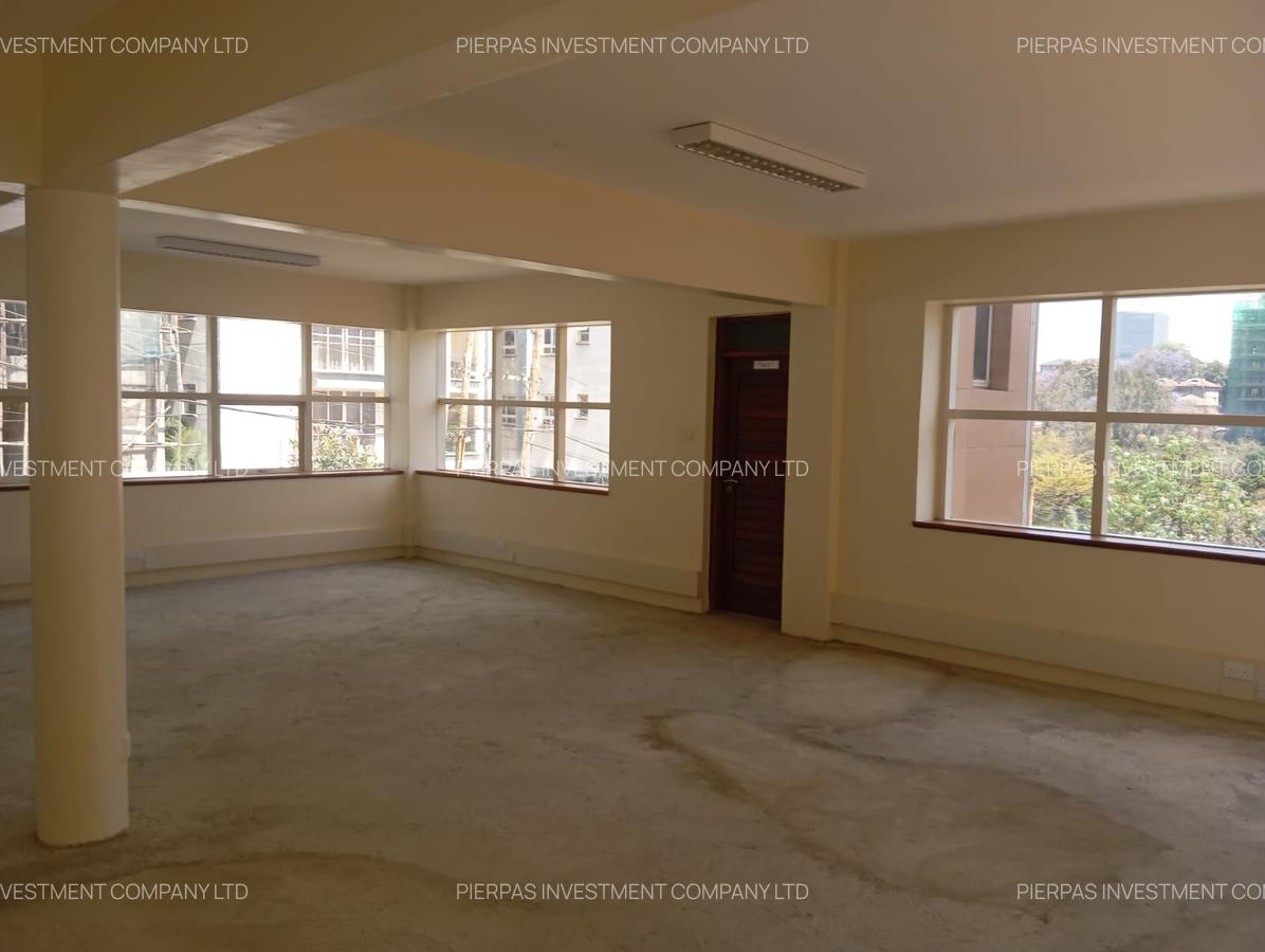 15,000 ft² Office with Service Charge Included in Riverside - 9