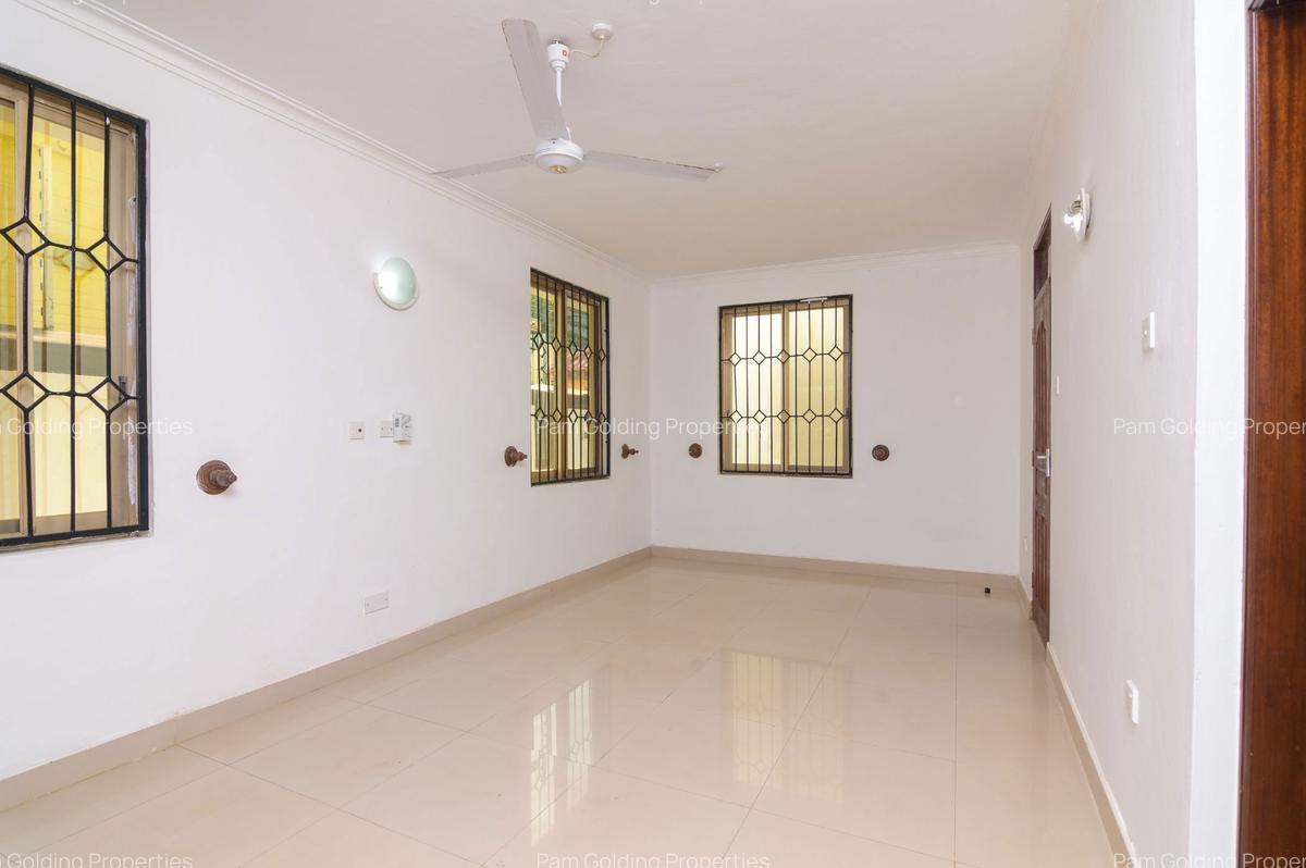 4 Bed Townhouse with En Suite in Shanzu - 11