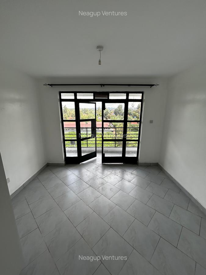 Serviced Studio Apartment with Gym at Kirawa Rd - 3