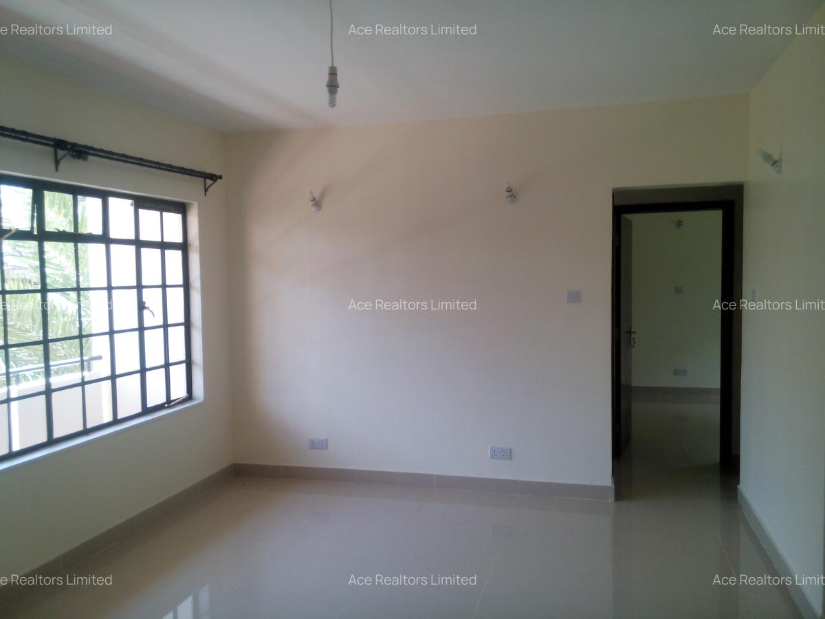 2 Bed Apartment with En Suite at Parklands - 2