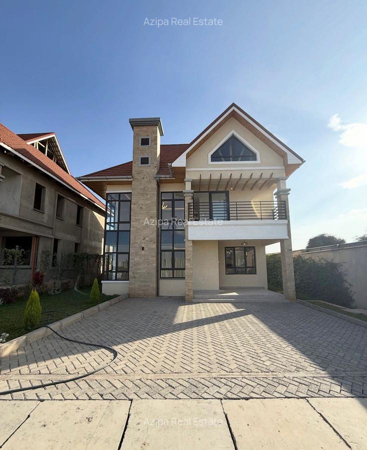 4 Bed Villa with Swimming Pool in Kitengela - 18