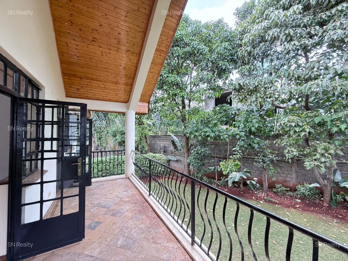 4 Bed Townhouse with En Suite in Kiambu Road - 11
