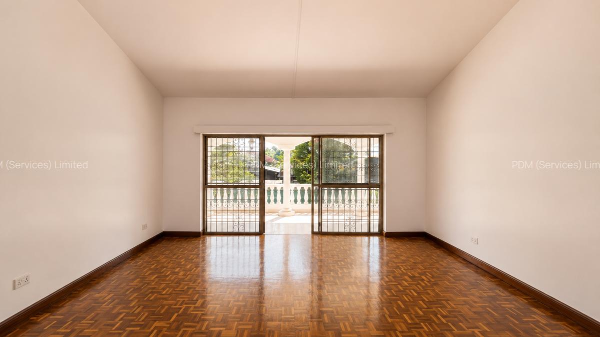 Commercial Property with Parking in Gigiri - 8