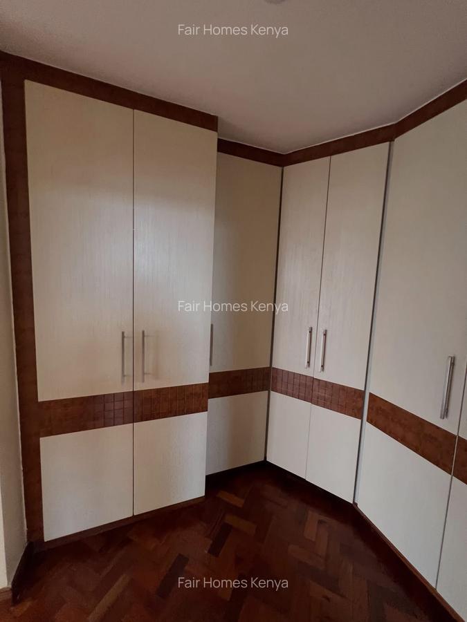 4 Bed Apartment with En Suite at Riverside Drive - 8