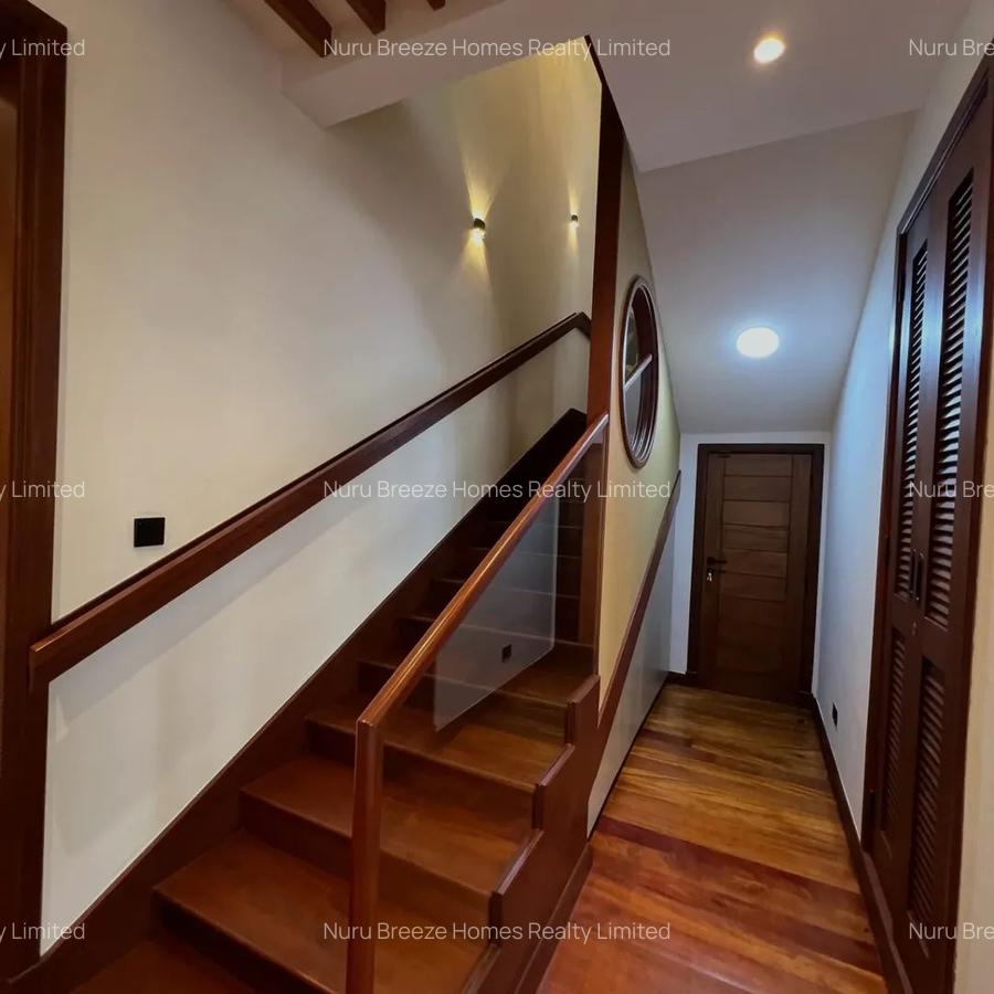 4 Bed Villa with En Suite in Runda - 8