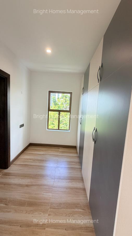 3 Bed Apartment with En Suite in Kileleshwa - 15