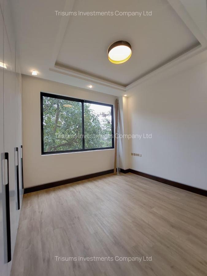 5 Bed Villa with En Suite in Westlands Area - 7