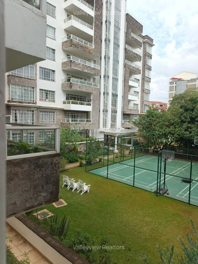3 Bed Apartment with En Suite at Lavington - 9