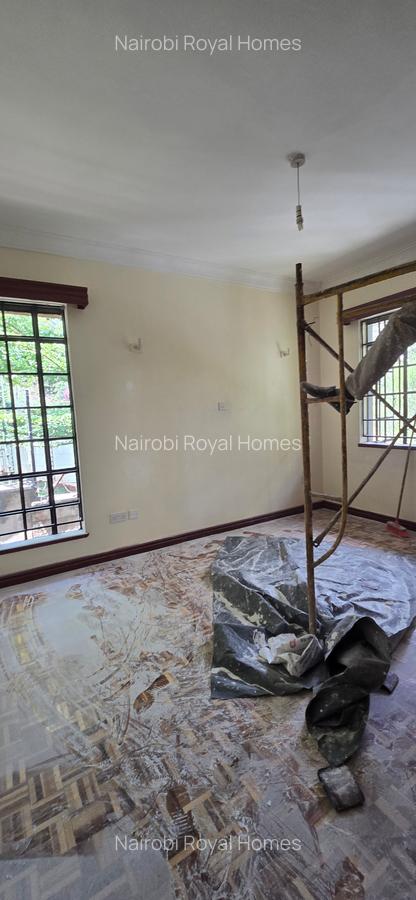 4 Bed Townhouse with En Suite at Lavington Green - 10