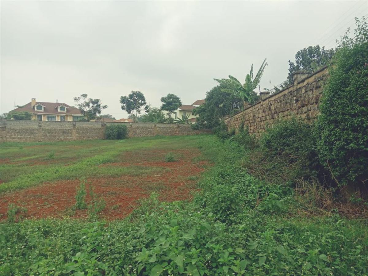 2,020 m² Land in Runda - 2