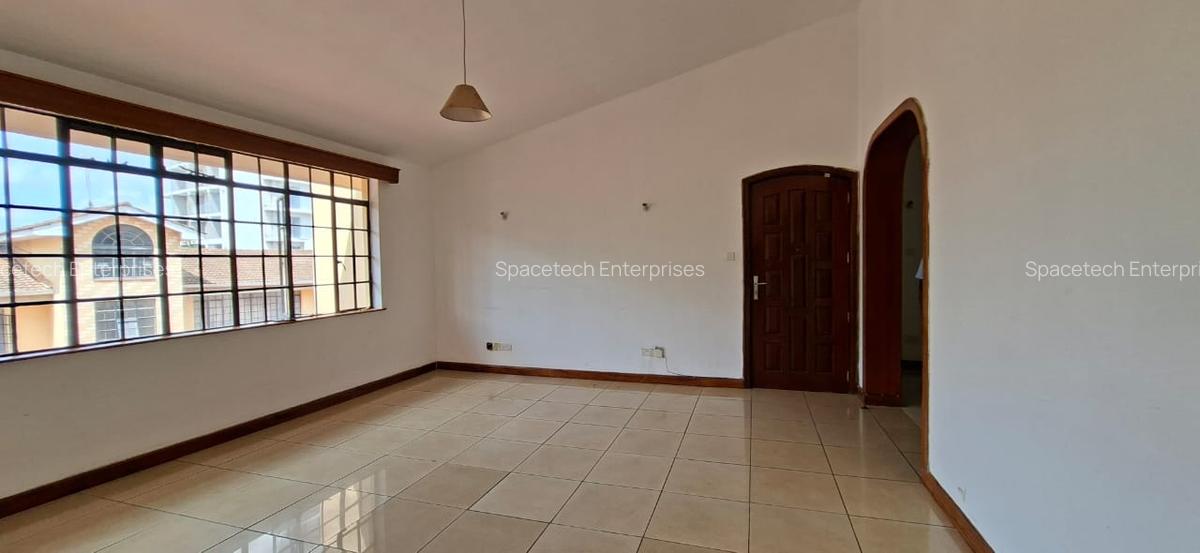 2 Bed Apartment with En Suite in Westlands Area - 5