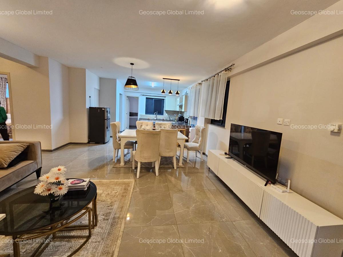 3 Bed Apartment with En Suite in Riverside - 4