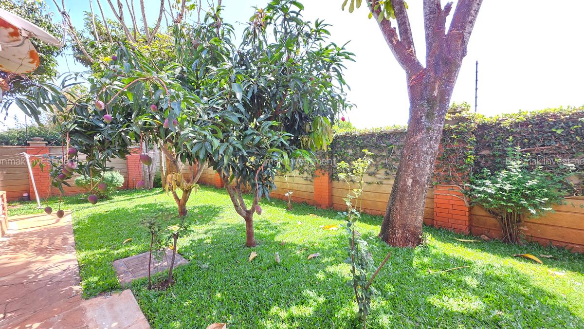 3 Bed Townhouse with En Suite at Old Runda. - 9