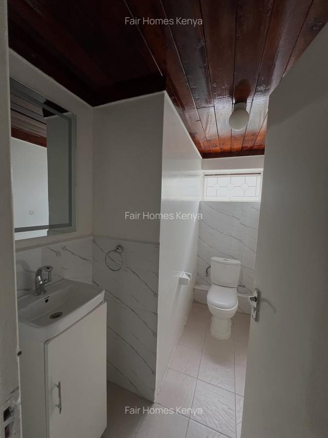 5 Bed Townhouse with En Suite at Manyani East - 8