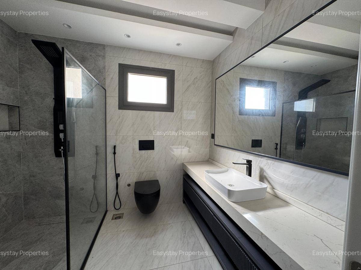 3 Bed Apartment with En Suite in Nyali Area - 15