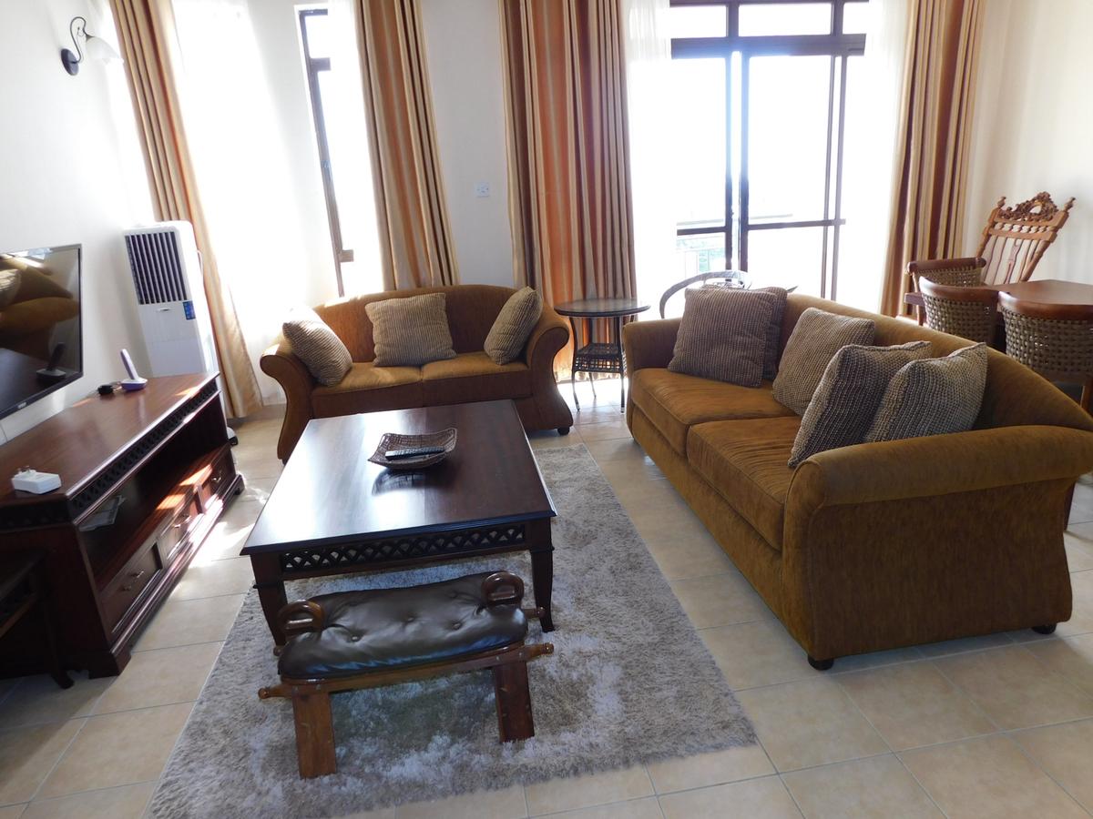 Serviced 3 Bed Apartment with En Suite in Nyali Area - 4