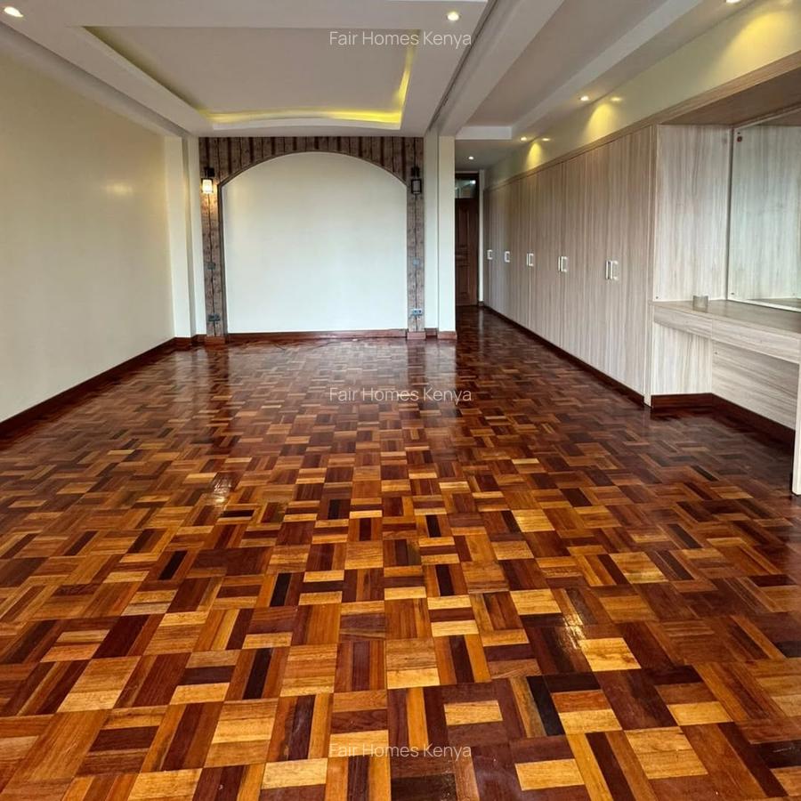 3 Bed Apartment with En Suite at Othaya Road - 18