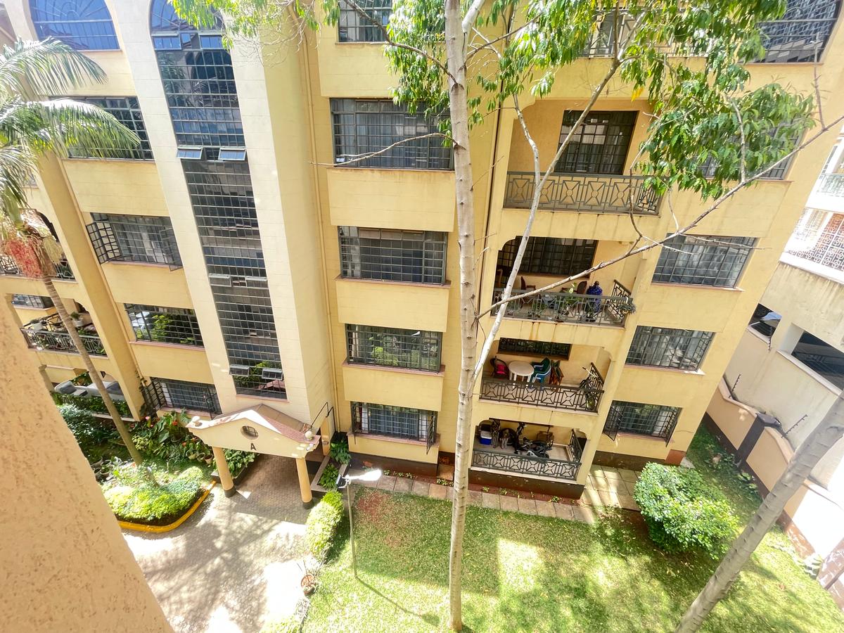 4 Bed Apartment with En Suite in Kilimani - 1