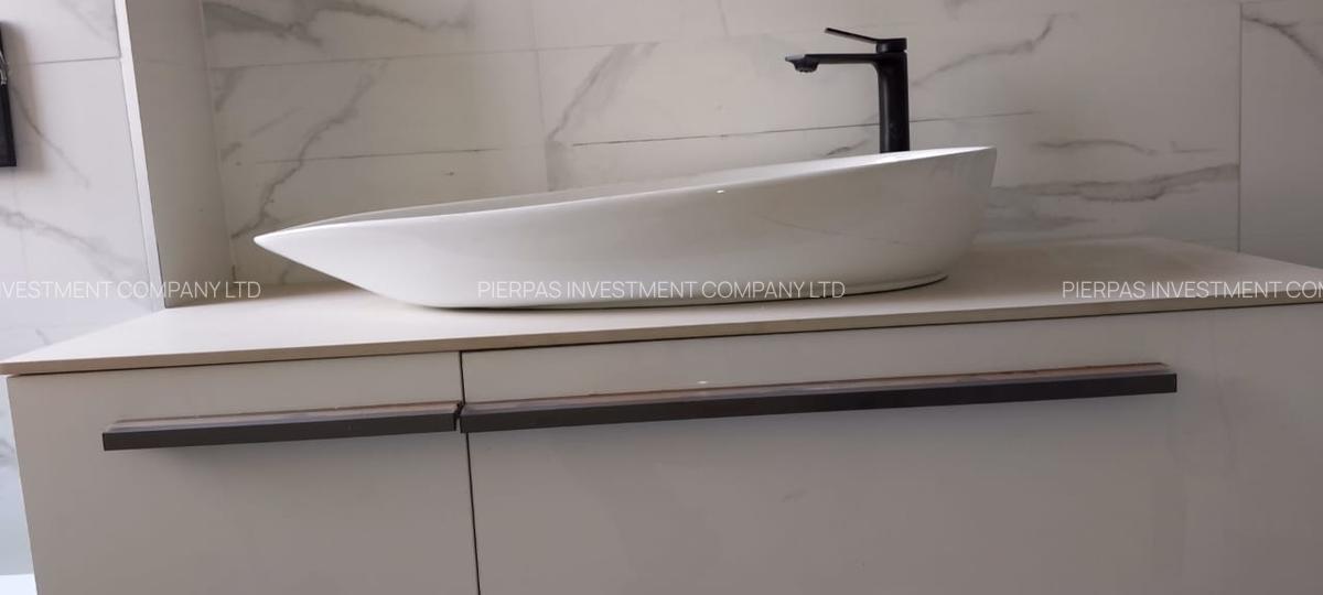 Serviced 4 Bed Apartment with En Suite in Kileleshwa - 4