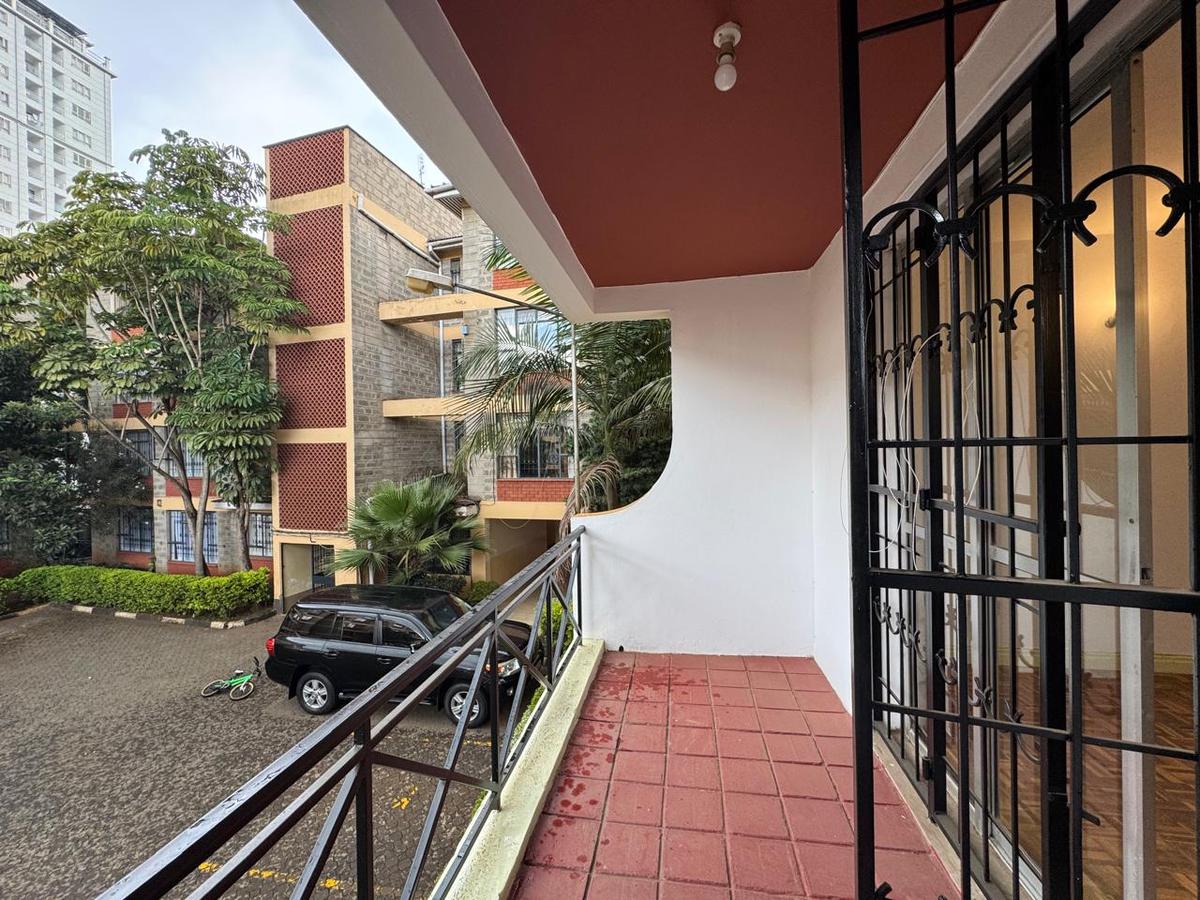 3 Bed Apartment with En Suite in Kilimani - 5