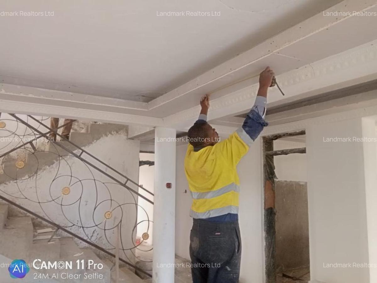 5 Bed Townhouse with En Suite in Kitengela - 5