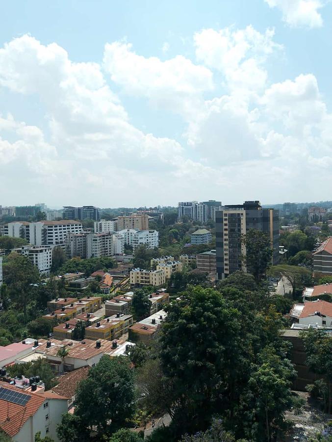 2 Bed Apartment with En Suite in Westlands Area - 4