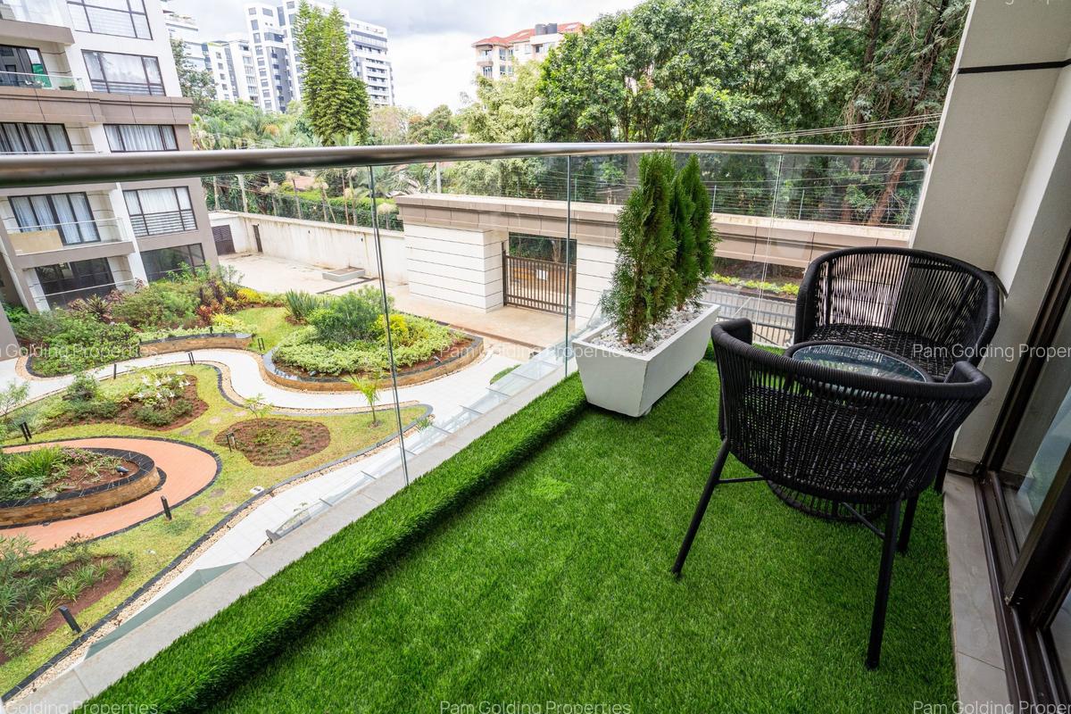 1 Bed Apartment with En Suite in Riverside - 13