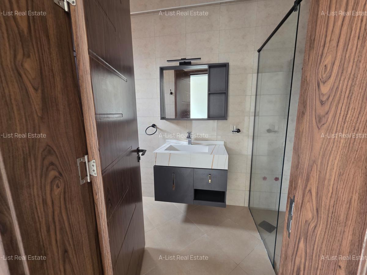 Serviced 4 Bed Apartment with En Suite at 2Nd Parklands - 7