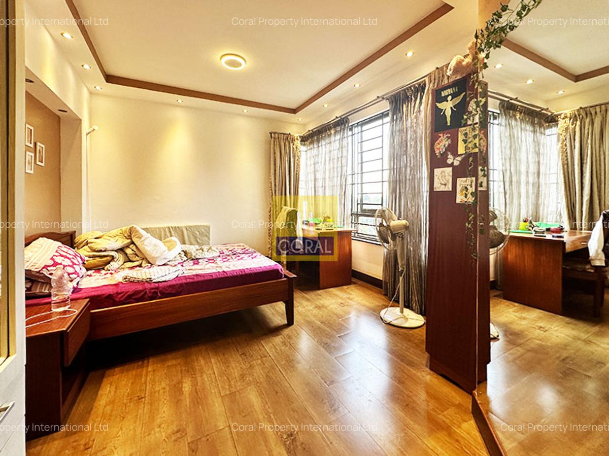 4 Bed Apartment in Parklands - 4