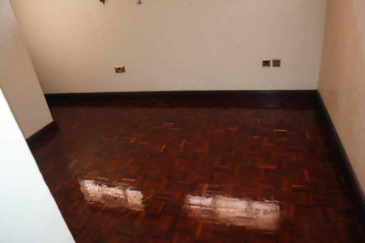 600 ft² Commercial Property with Fibre Internet in Karen - 11