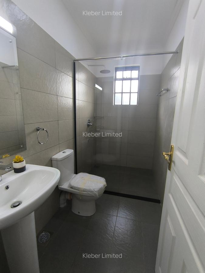 4 Bed House with En Suite in Syokimau - 12