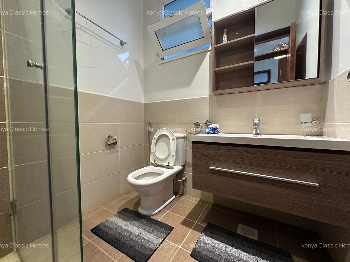 Furnished 2 Bed Apartment with En Suite at Riverside - 11