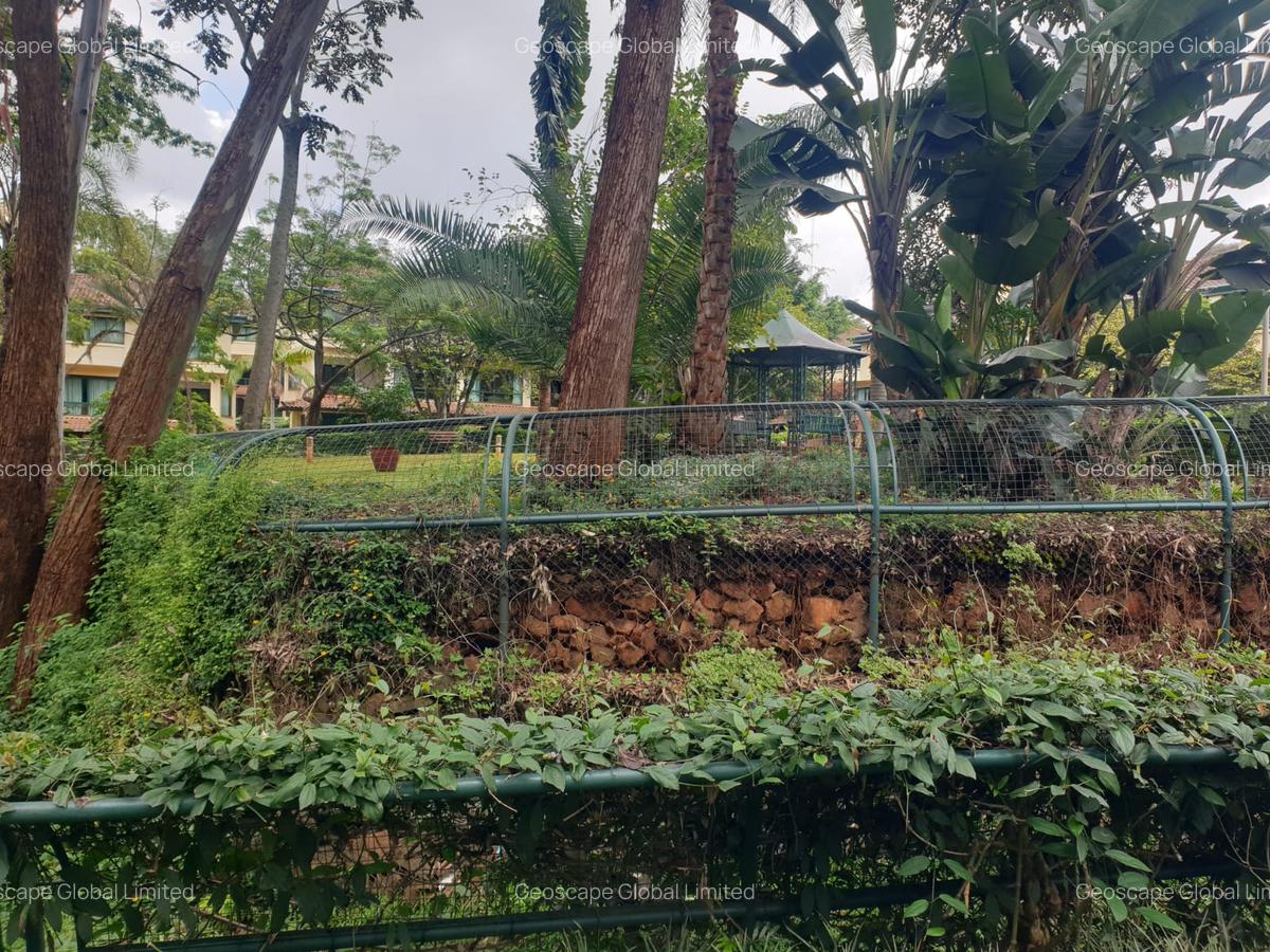 4 Bed House with En Suite in Spring Valley - 6