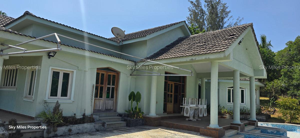 5 Bed Villa with En Suite at Vipingo - 15