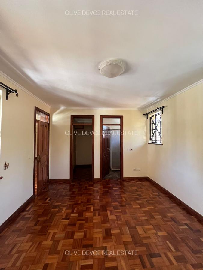 5 Bed Townhouse with En Suite in Kileleshwa - 15