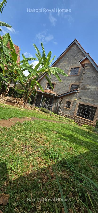 5 Bed Townhouse with En Suite at Lavington Green - 4