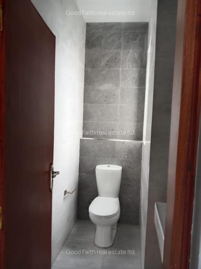 4 Bed Townhouse with En Suite in Runda - 11