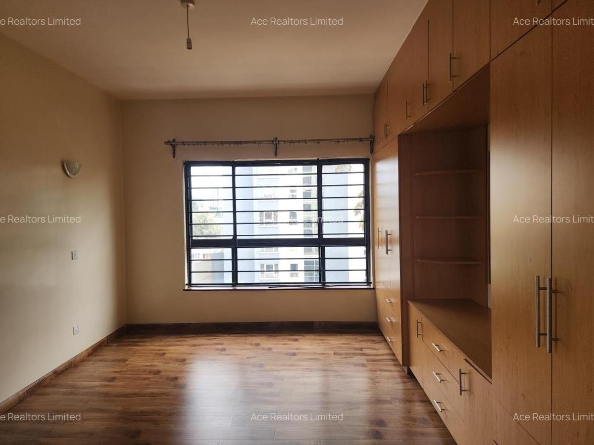 3 Bed Apartment with En Suite at Westlands - 18