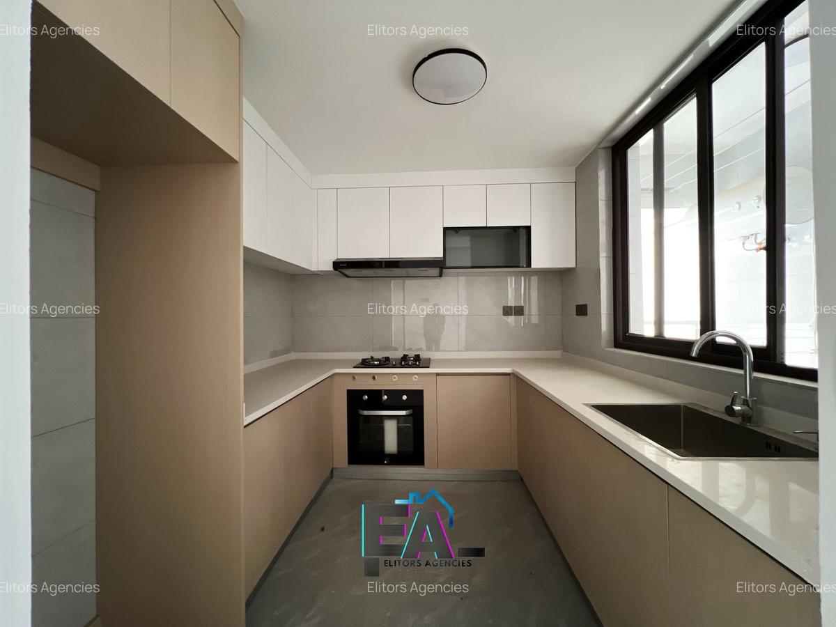 2 Bed Apartment with En Suite at Riverside Drive - 4