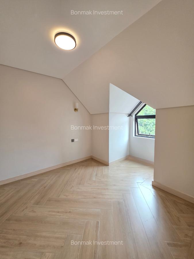 5 Bed Townhouse with En Suite at Convent Drive. - 12