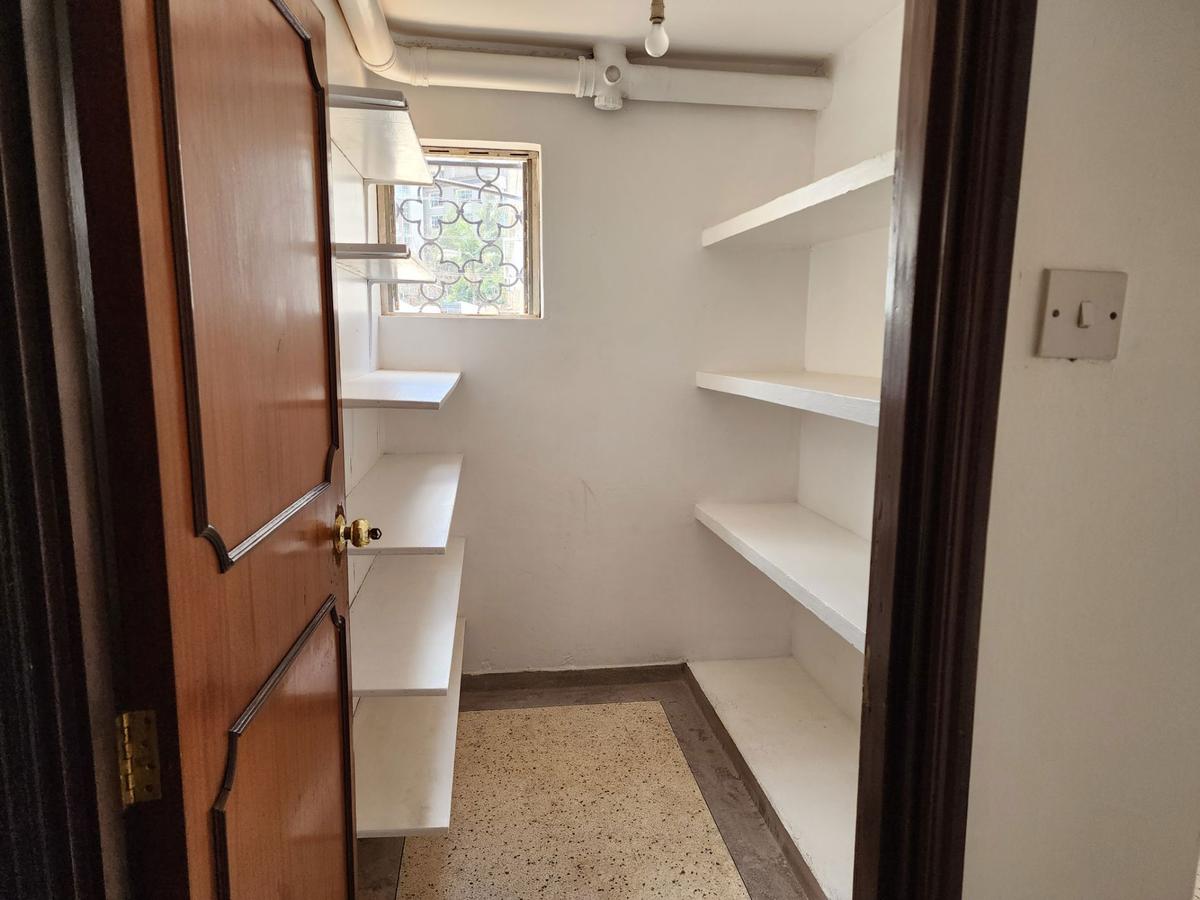 4 Bed Townhouse with En Suite in Westlands Area - 10