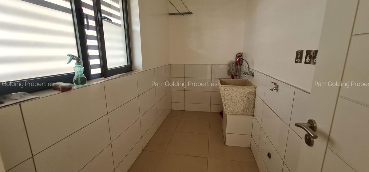 2 Bed Apartment with En Suite in Thika Road - 5